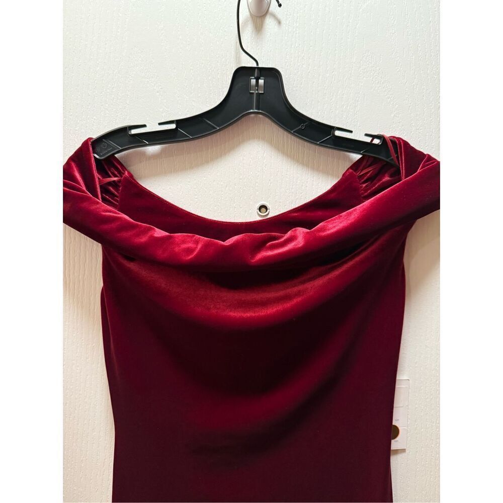 NIA the Brand Off the shoulder Velvet  maxi dress in Burgundy Red  size S NWT - Picture 7 of 7